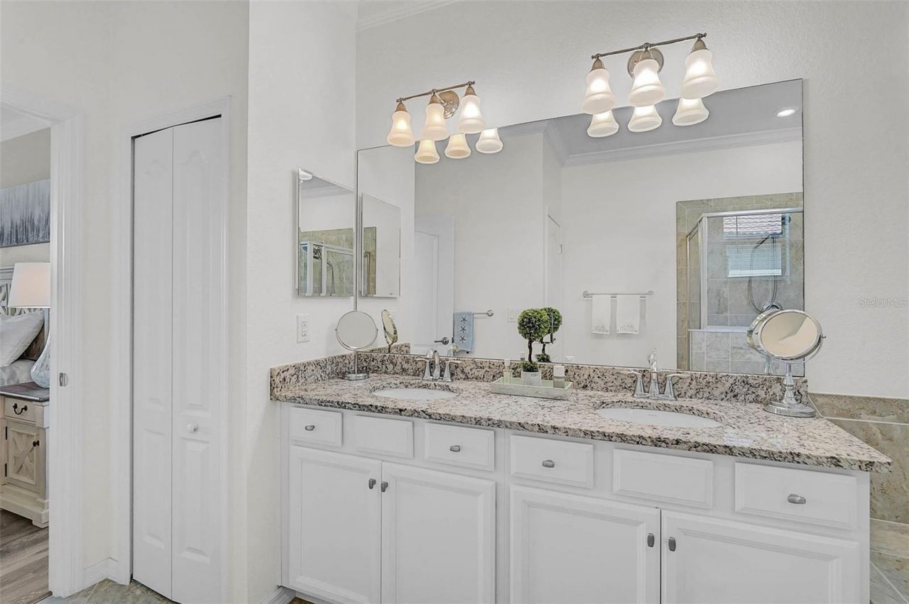 10124 Marbella Drive, Bradenton, FL 34211 Photo