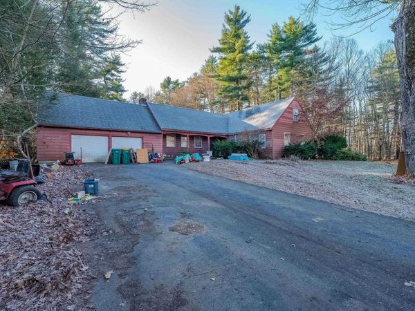 1 Exeter Road, Kingston, NH 03848