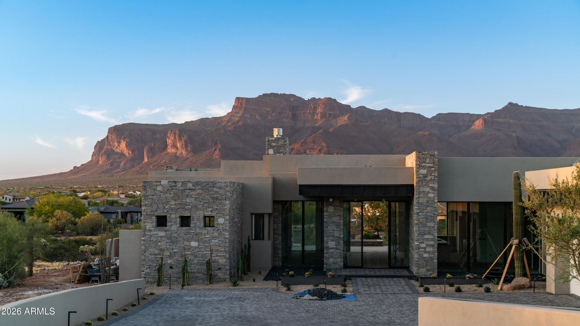 6642 E OLD CAMP Road, Gold Canyon, AZ 85118