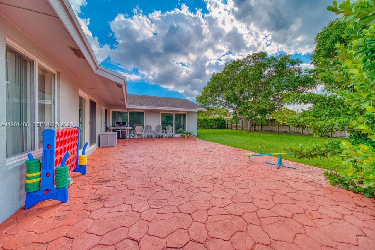 10860 SW 124th Rd, Miami, FL 33176 Photo