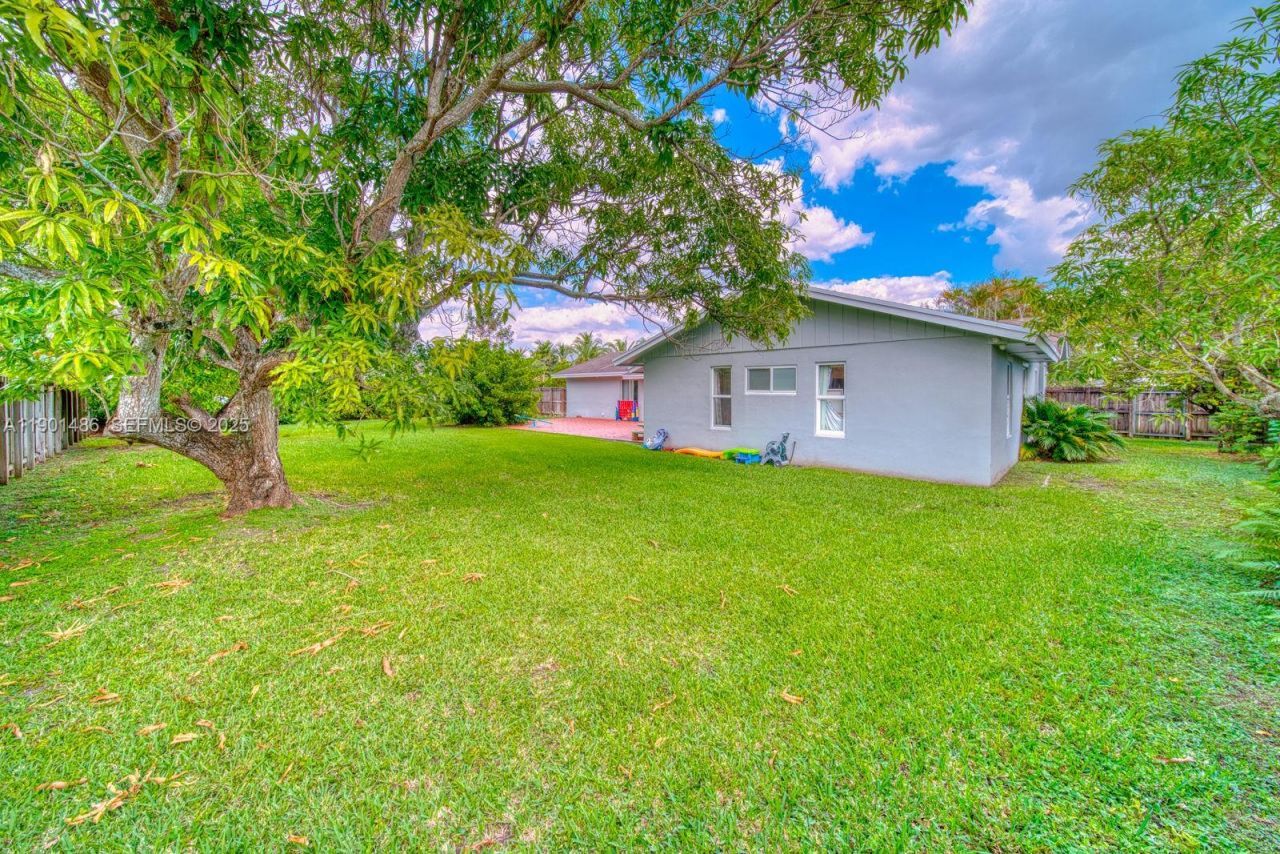 10860 SW 124th Rd, Miami, FL 33176 Photo