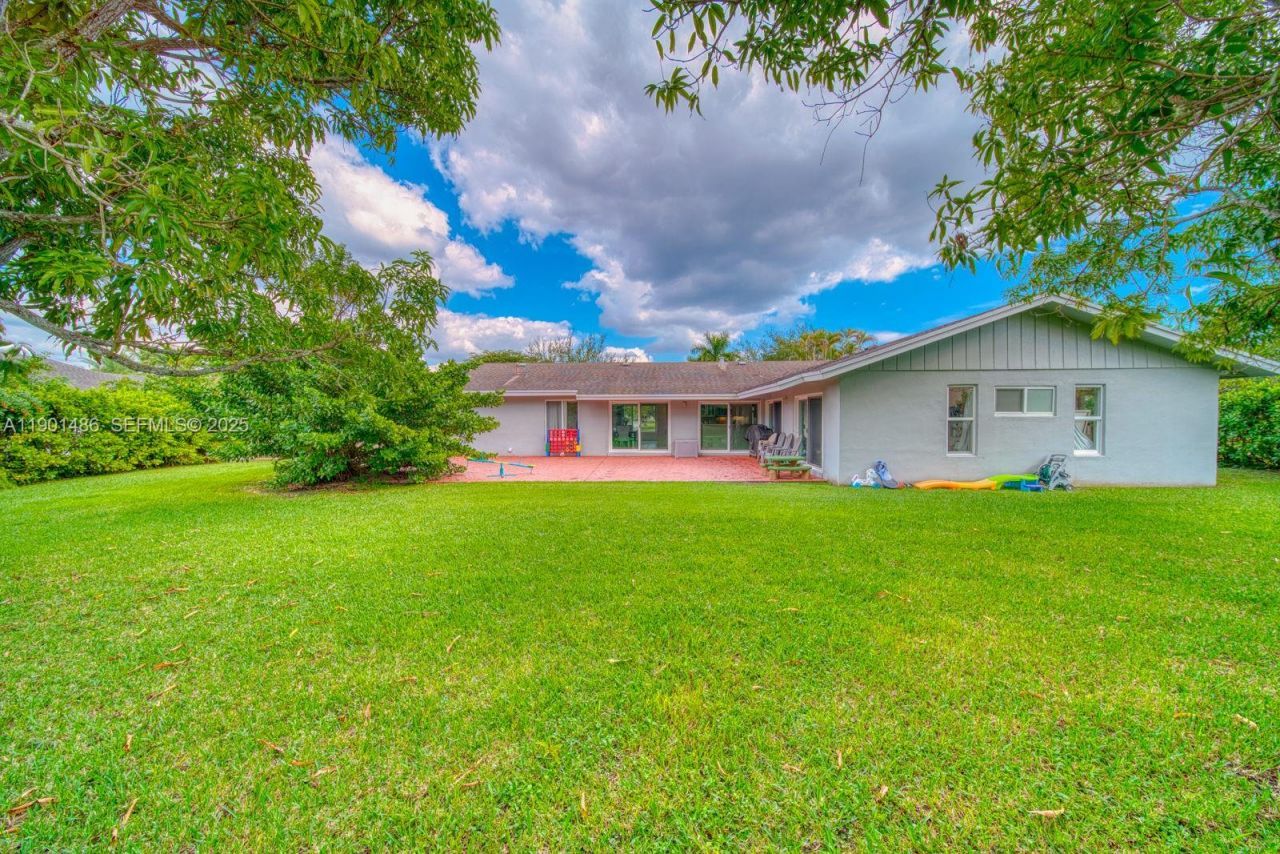 10860 SW 124th Rd, Miami, FL 33176 Photo