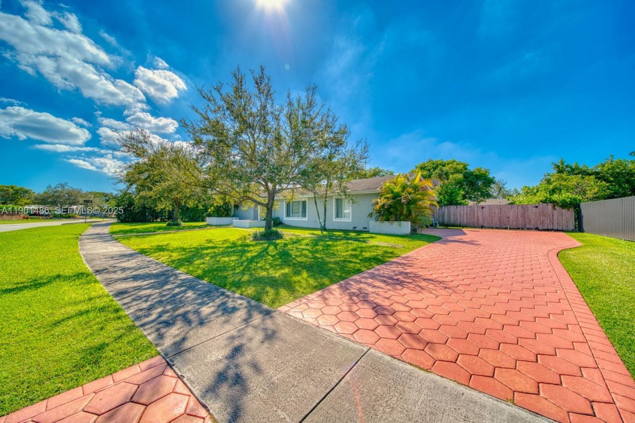 10860 SW 124th Rd, Miami, FL 33176 Photo