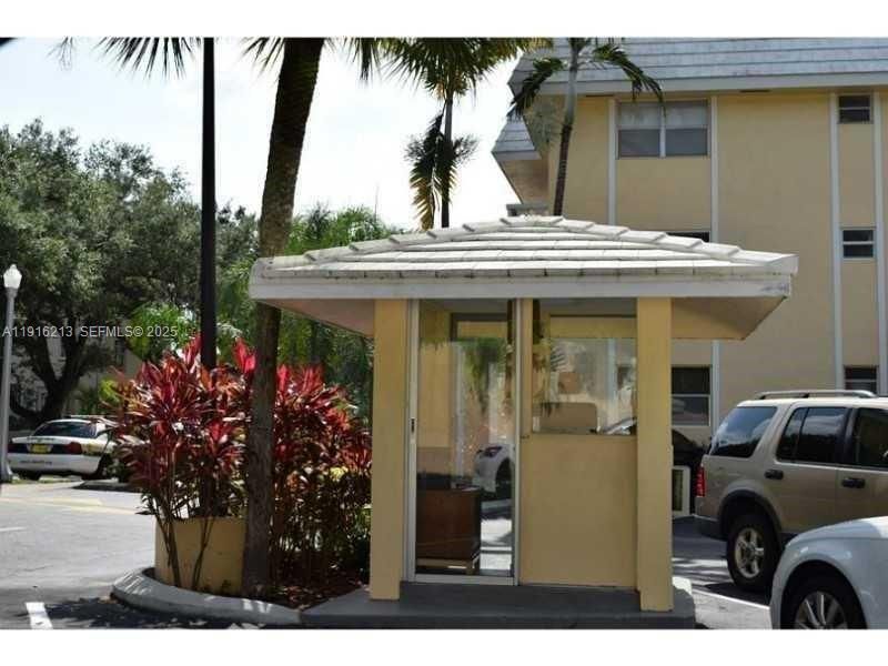 100 Edgewater Dr, Unit 225, Coral Gables, FL 33133 Photo