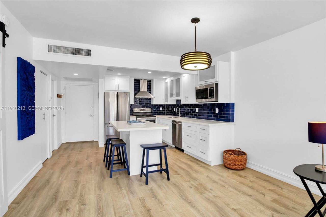 100 Edgewater Dr, Unit 225, Coral Gables, FL 33133 Photo