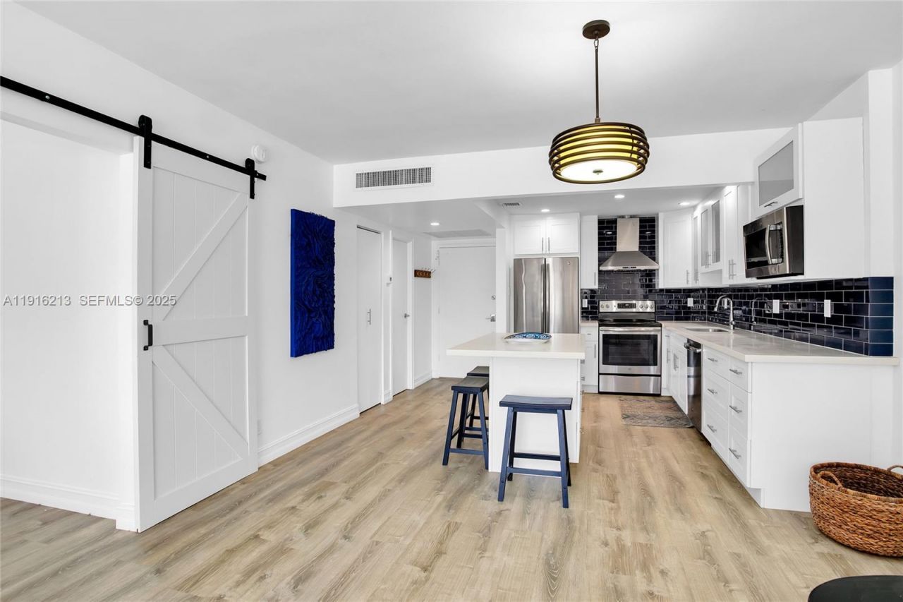 100 Edgewater Dr, Unit 225, Coral Gables, FL 33133 Photo