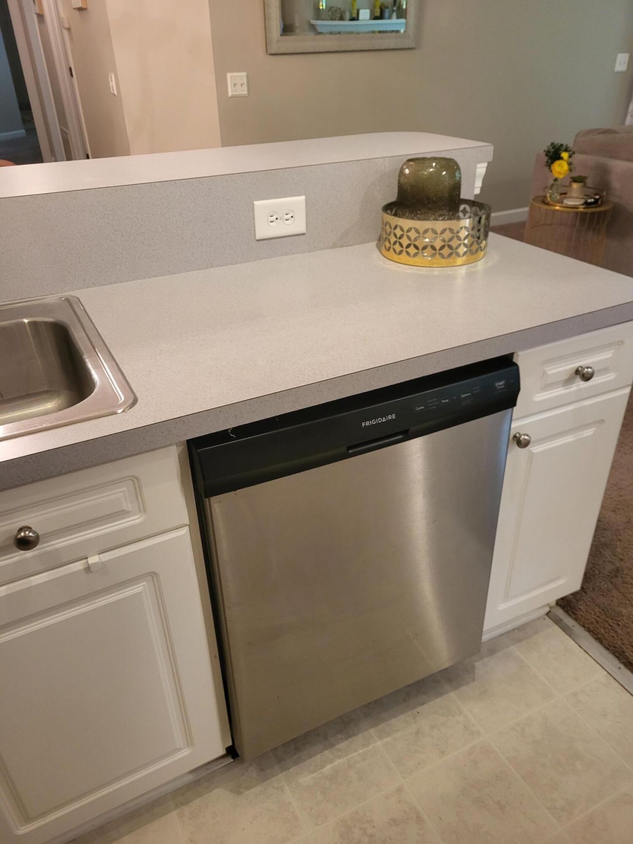 407 S Elgin Court Photo 12