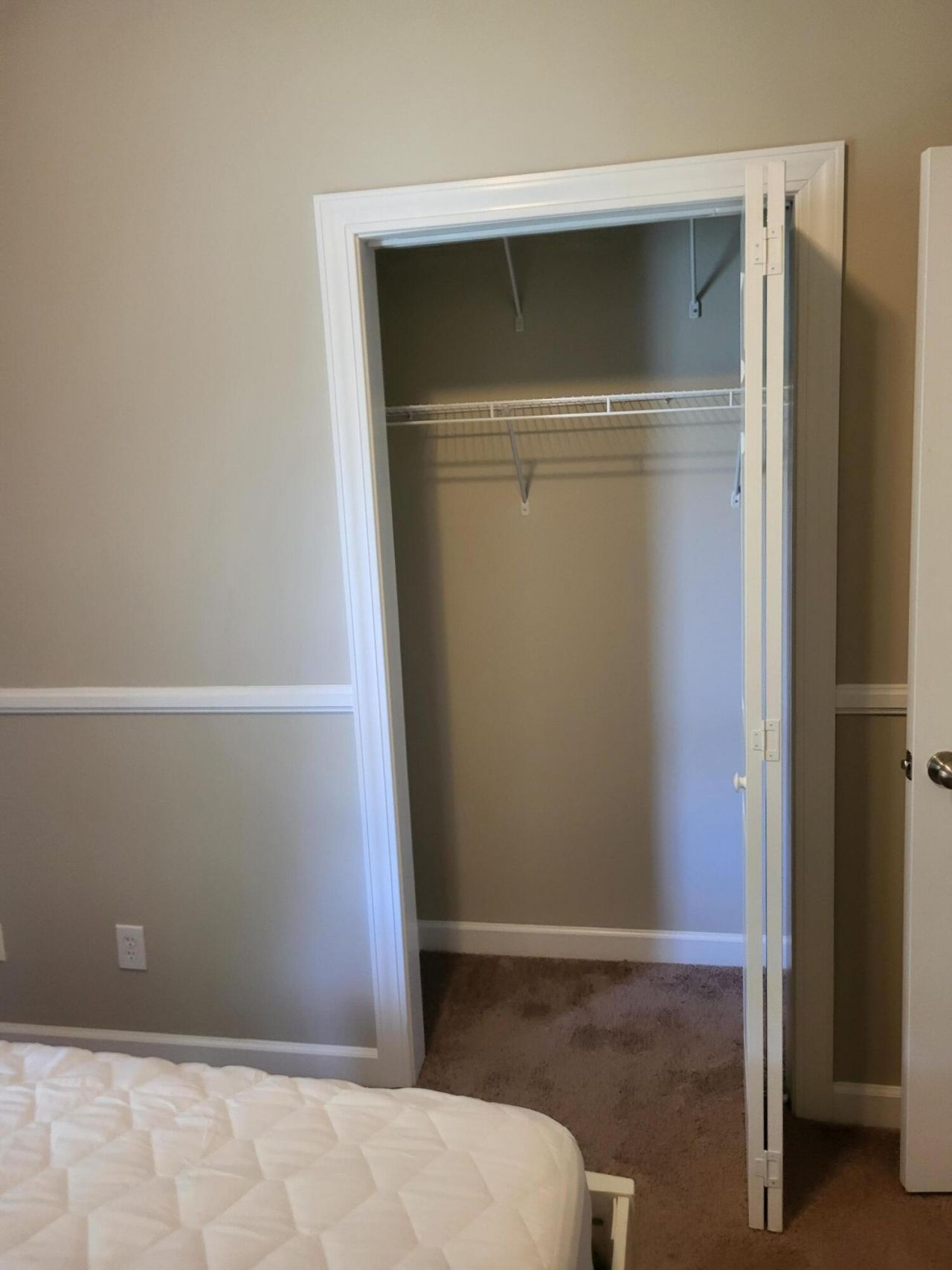 407 S Elgin Court Photo 29