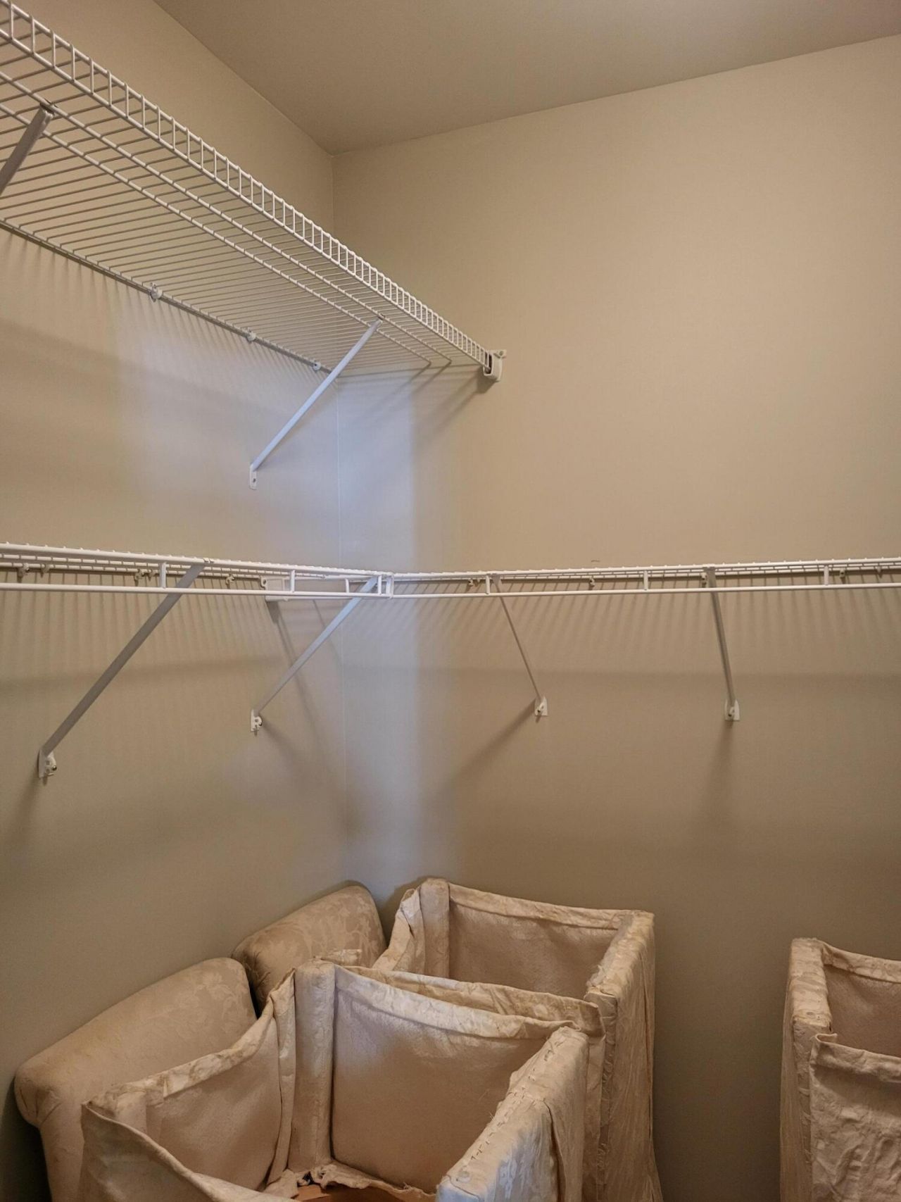 407 S Elgin Court Photo 31