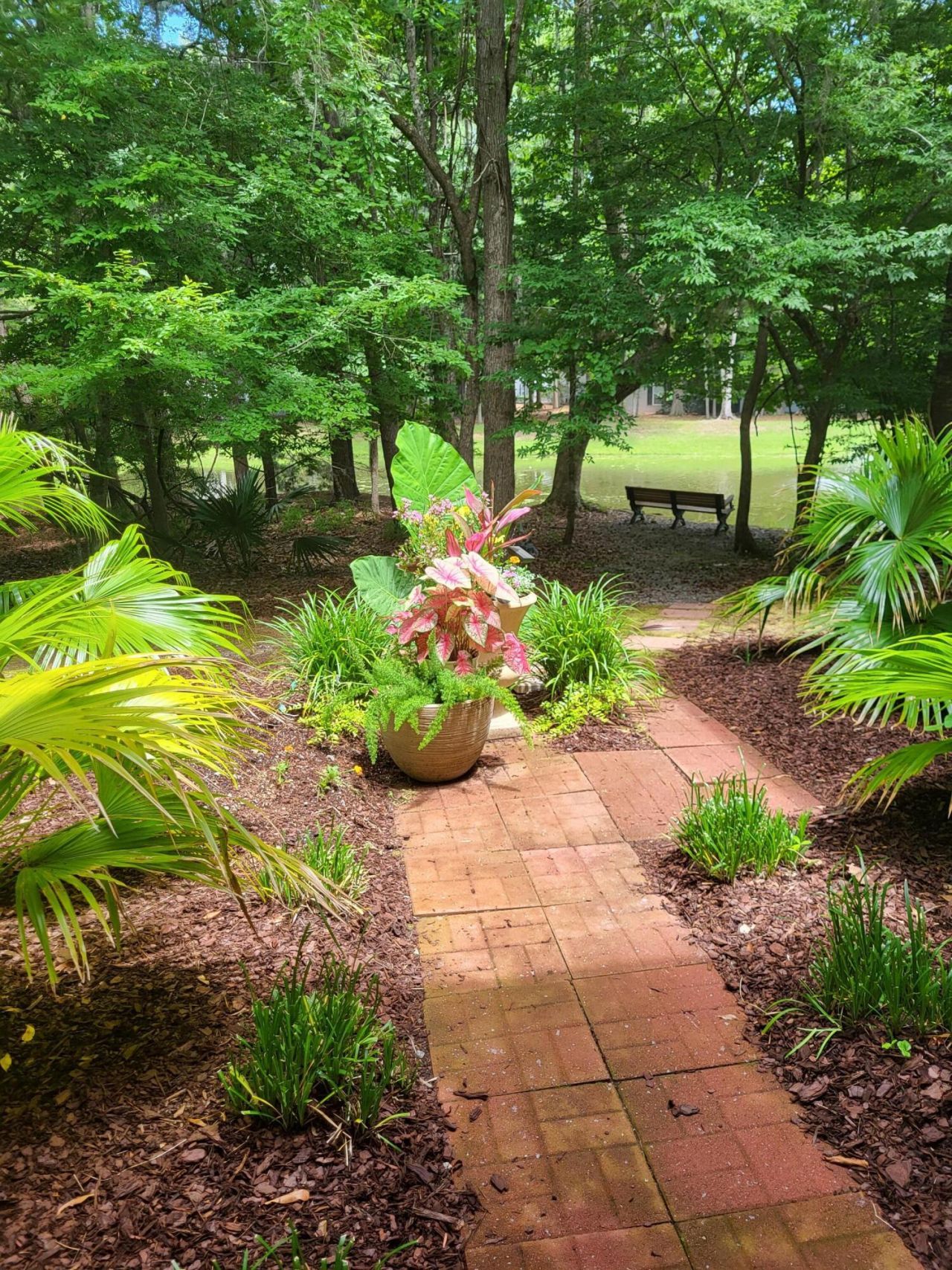 407 S Elgin Court Photo 5