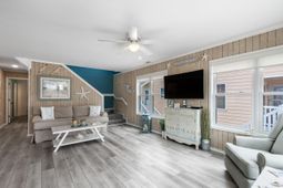 1031 N Dogwood Dr. photo 4