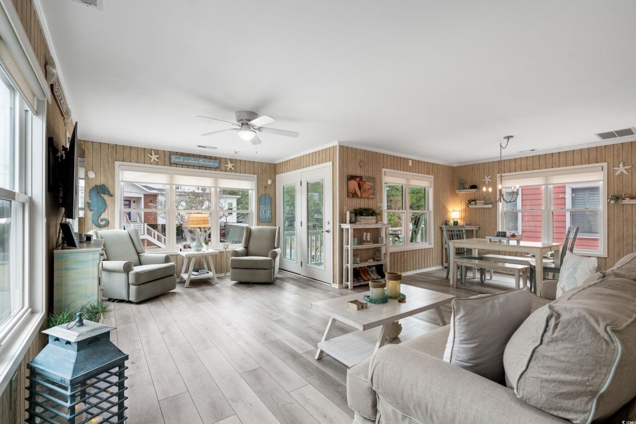 1031 N Dogwood Dr. Photo 4