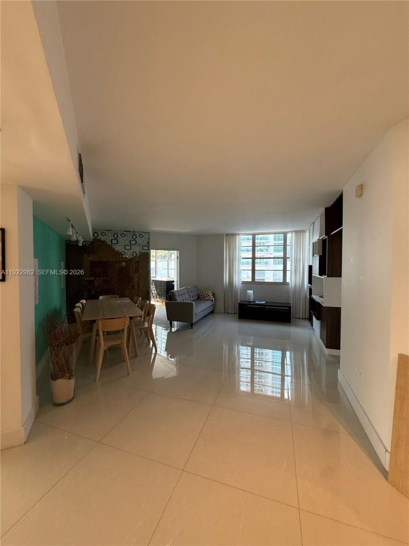 825 Brickell Bay Dr, Unit 1151, Miami, FL 33131 Photo
