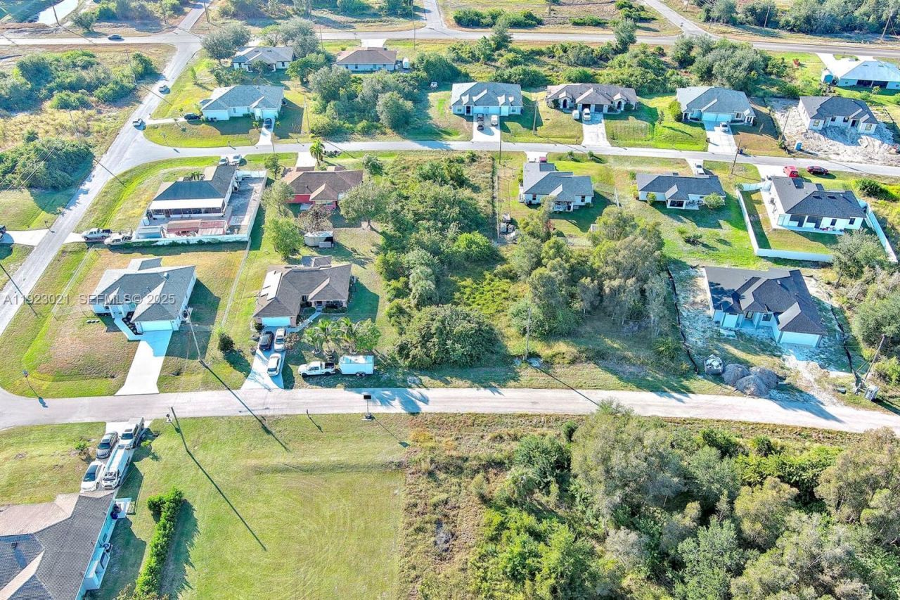 394 Palencia Ave, Lehigh Acres, FL 33974 Photo