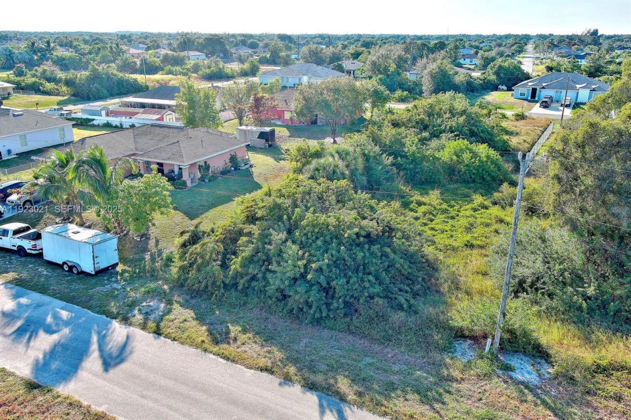 394 Palencia Ave, Lehigh Acres, FL 33974 Photo