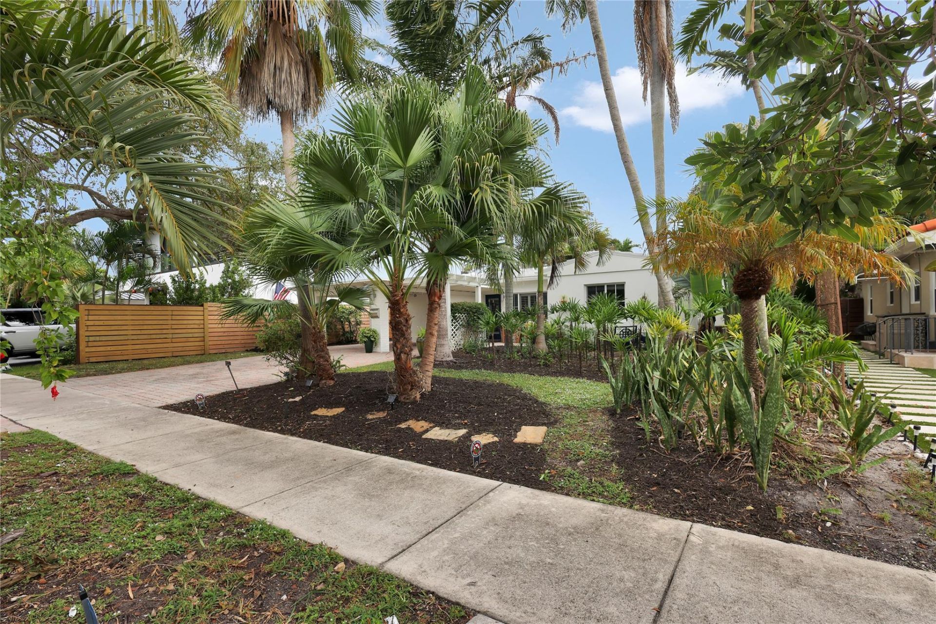 720 NE 17th Te, Fort Lauderdale, FL 33304 Photo