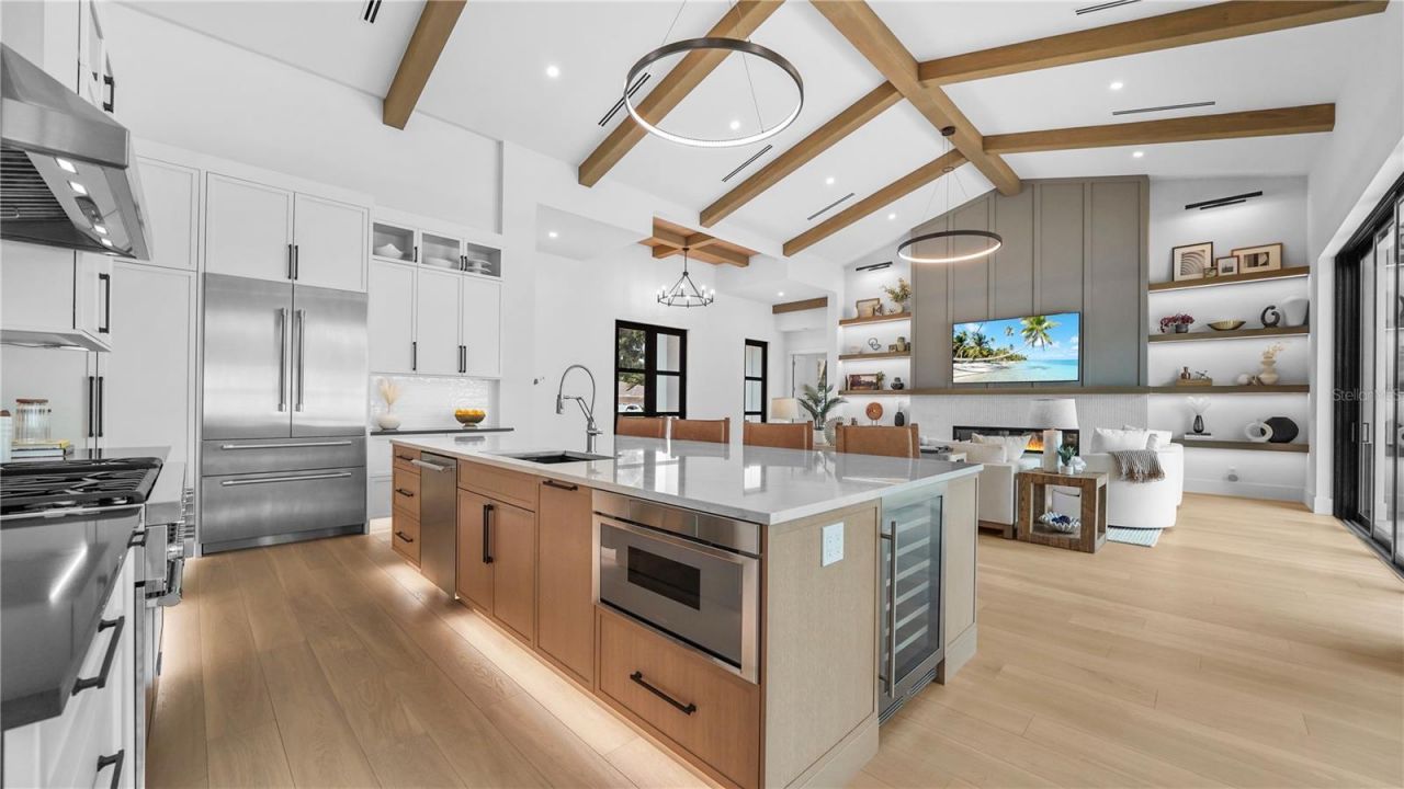 1915 Tulip Drive, Sarasota, FL 34239 Photo