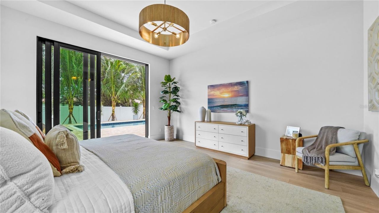 1915 Tulip Drive, Sarasota, FL 34239 Photo