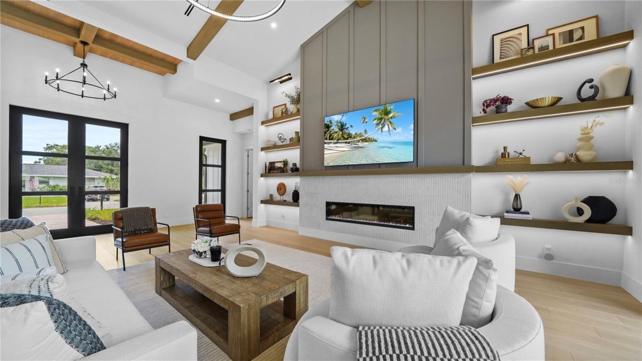 1915 Tulip Drive, Sarasota, FL 34239 Photo