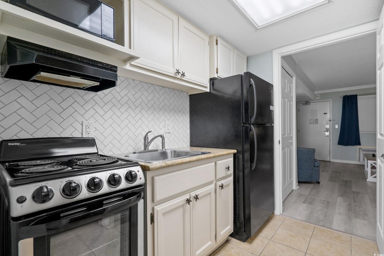 2401 S Ocean Blvd. Photo 10