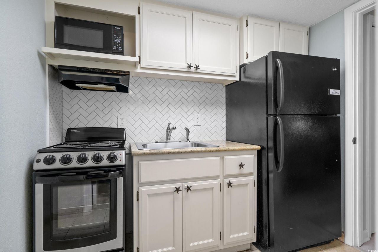 2401 S Ocean Blvd. Photo 11