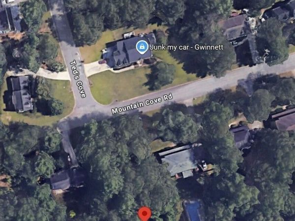 3840 Mountain Cove Road, Snellville, GA 30039