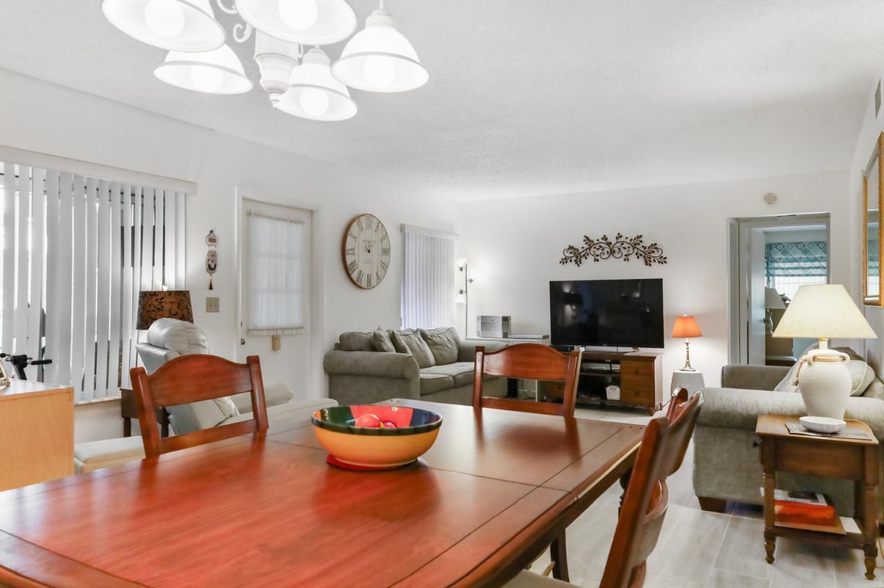 106 Lake Pine Circle, Unit C-1, Greenacres, FL 33463 Photo