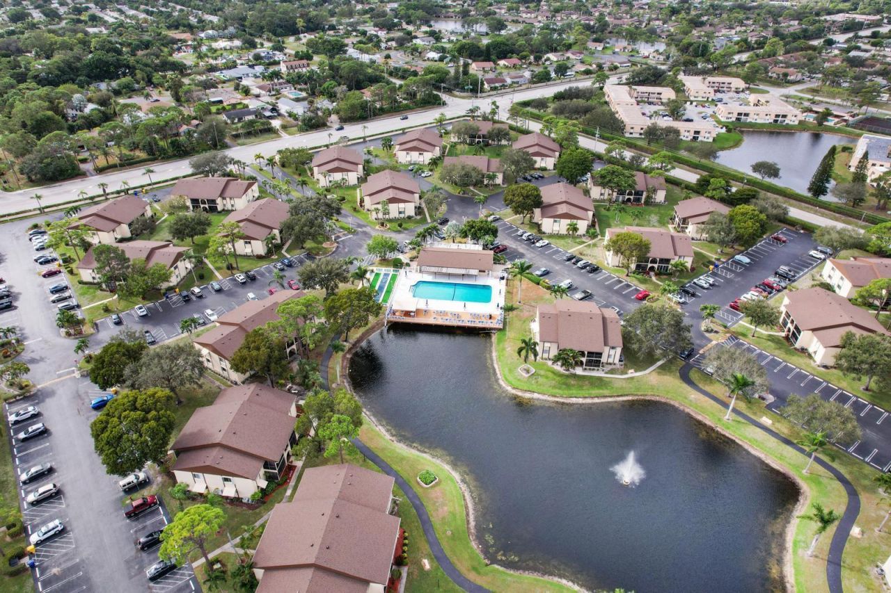 106 Lake Pine Circle, Unit C-1, Greenacres, FL 33463 Photo