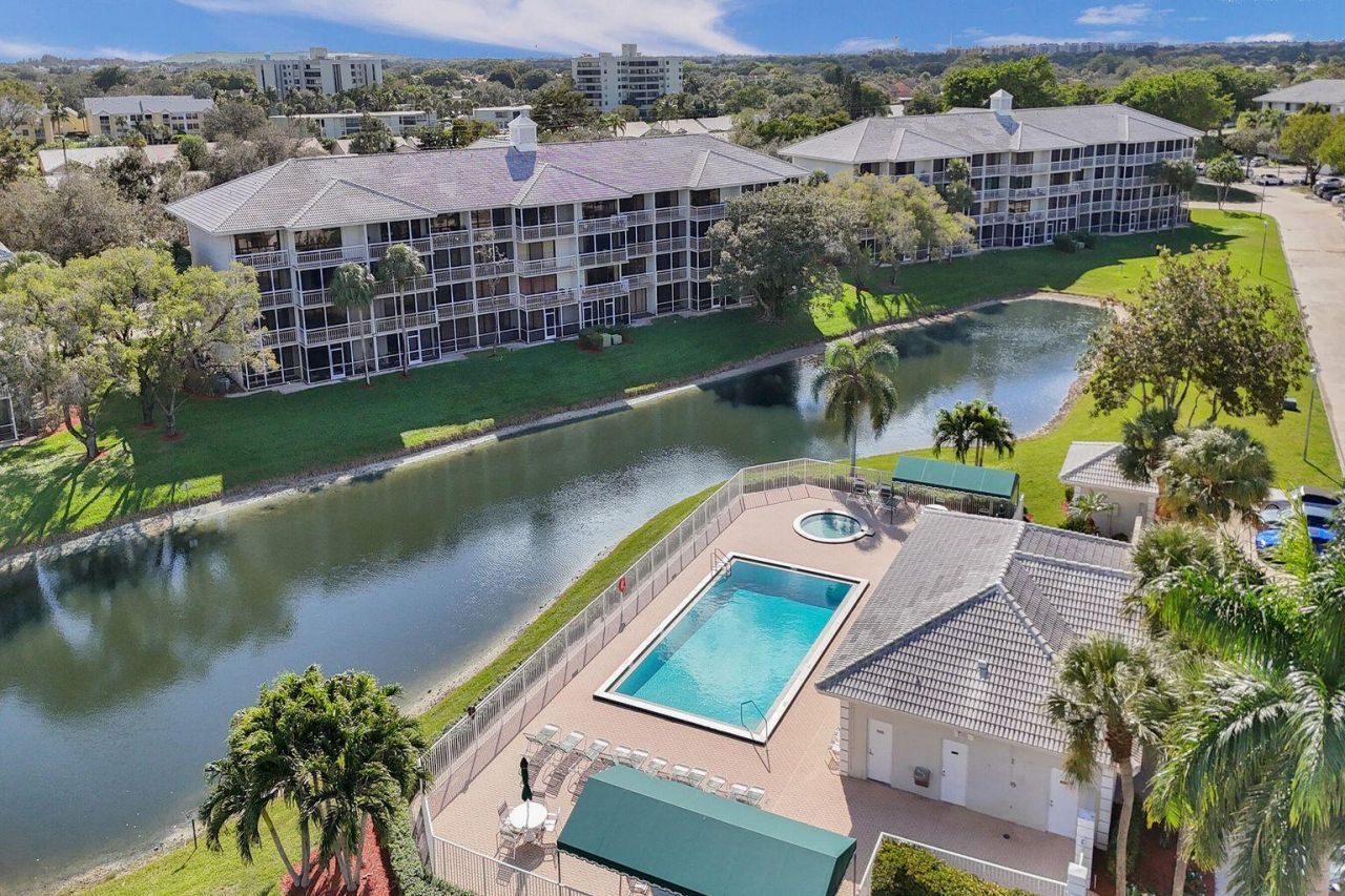 6193 Balboa Circle, Unit 201, Boca Raton, FL 33433 Photo