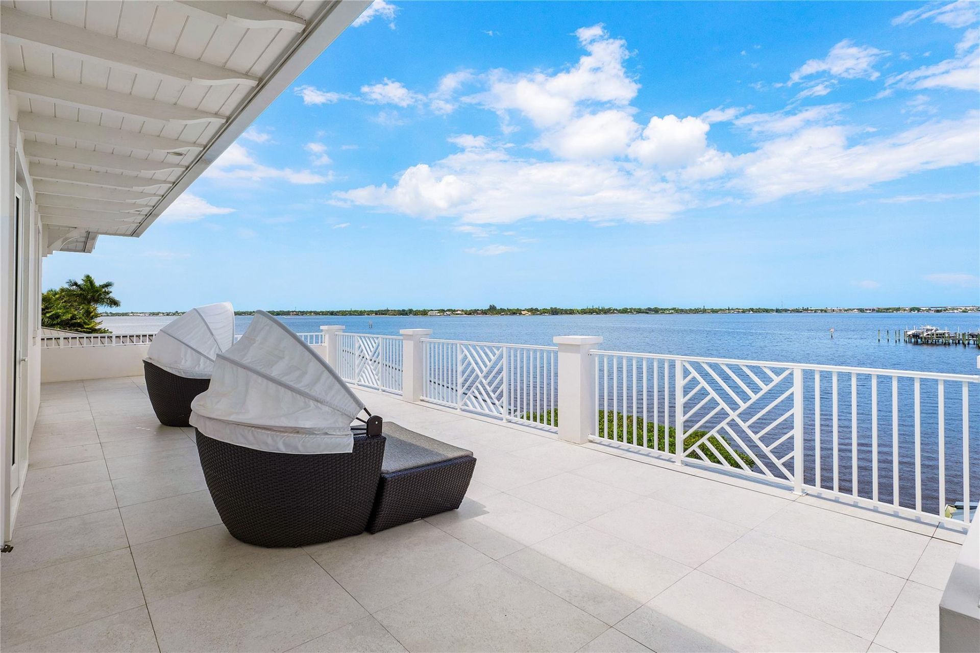 2842 SW Rivers End Way, Palm City, FL 34990 Photo