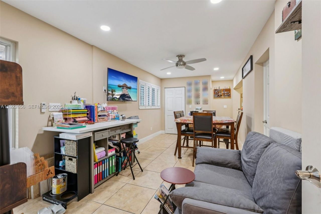 6003 NW 74th Ave, Tamarac, FL 33321 Photo