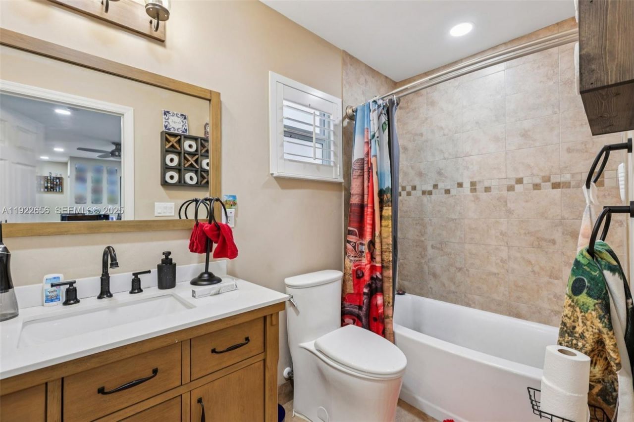 6003 NW 74th Ave, Tamarac, FL 33321 Photo