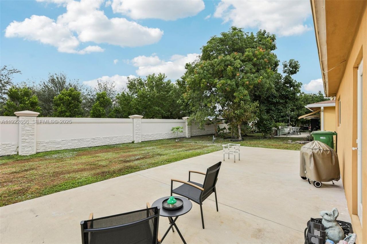 6003 NW 74th Ave, Tamarac, FL 33321 Photo