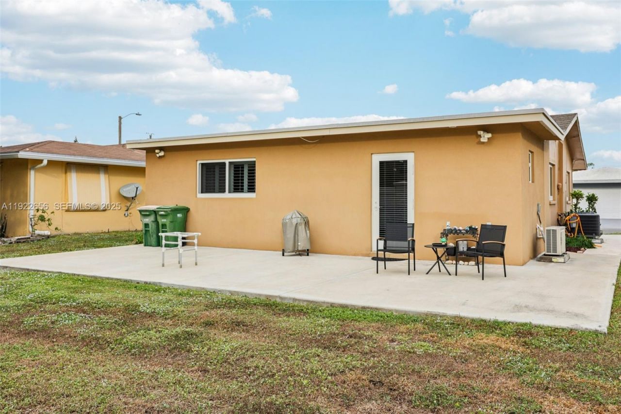 6003 NW 74th Ave, Tamarac, FL 33321 Photo