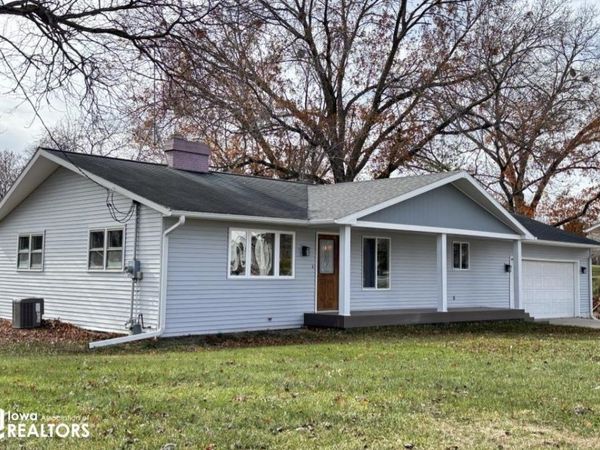 510 Belaire Drive, Fairfield, IA 52556