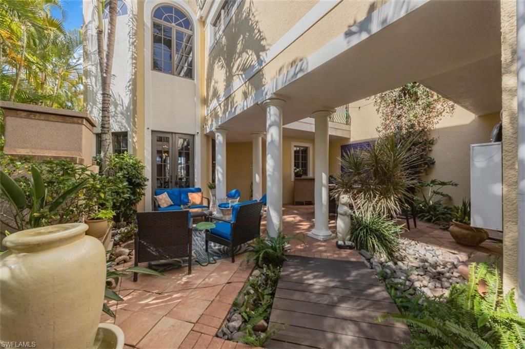 1180 Clam Ct, Naples, FL 34102 Photo