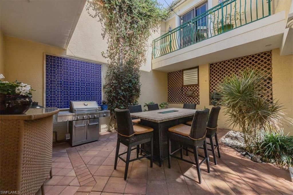 1180 Clam Ct, Naples, FL 34102 Photo