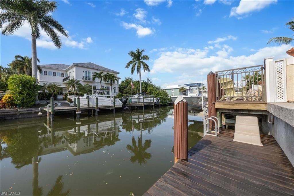 1180 Clam Ct, Naples, FL 34102 Photo