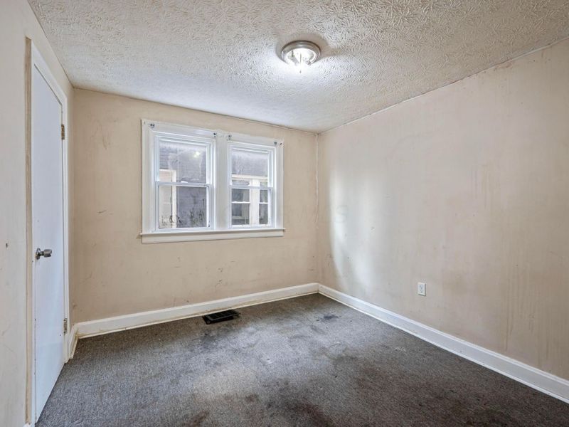 397 Catherine Street, Columbus, OH 43223 Photo 9