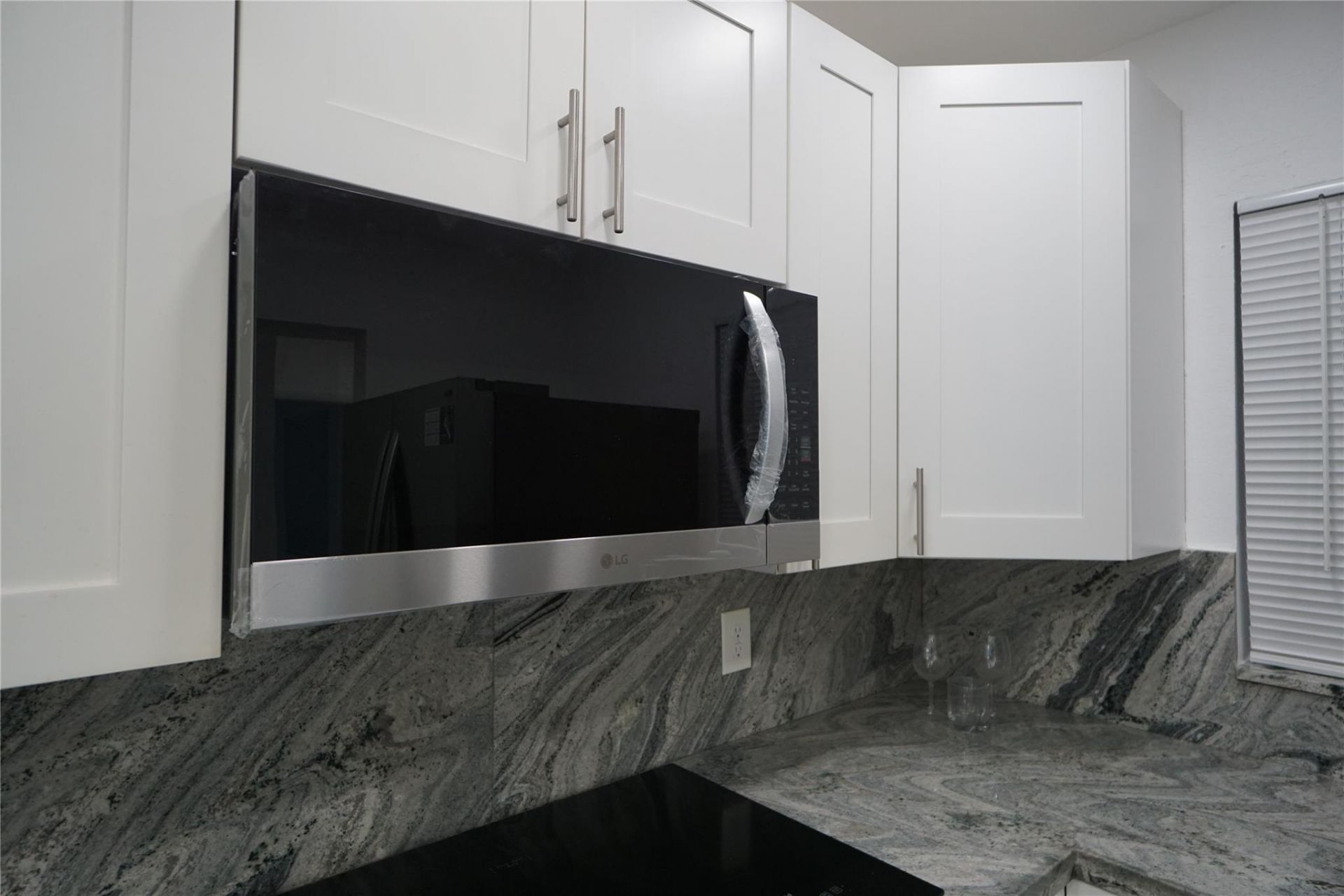 1035 W 77th St, Unit 208, Hialeah, FL 33014 Photo