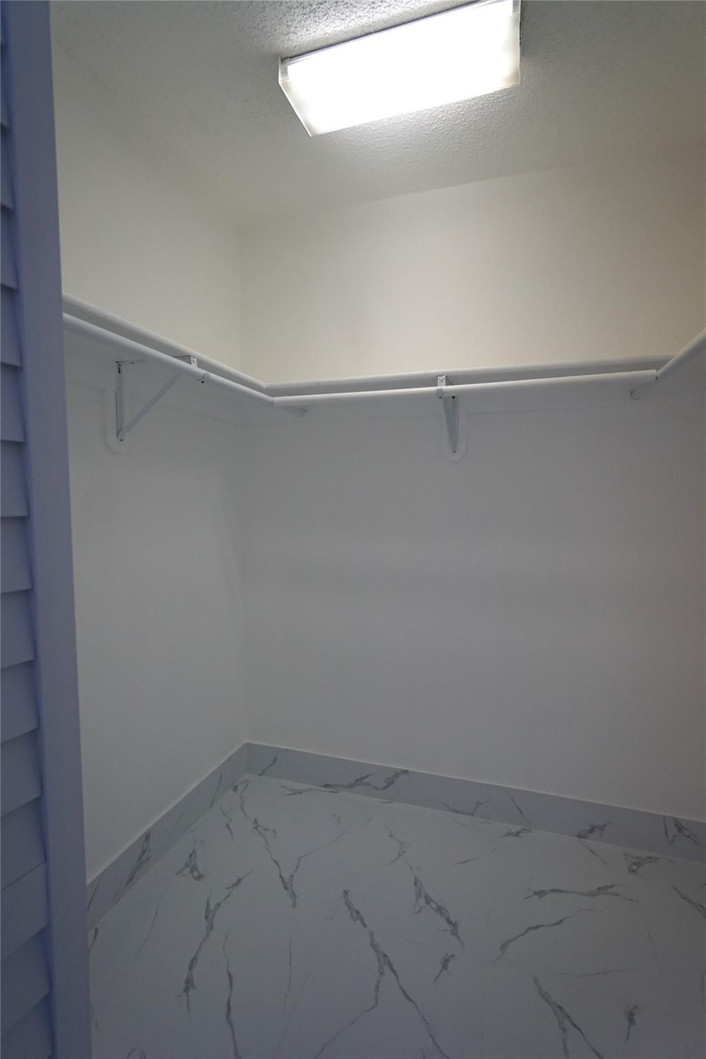 1035 W 77th St, Unit 208, Hialeah, FL 33014 Photo