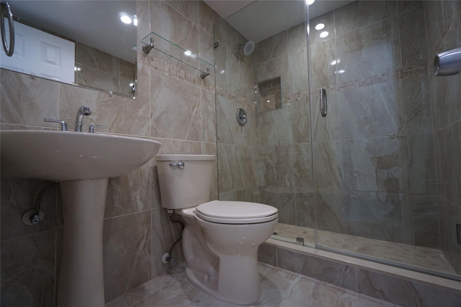 1035 W 77th St, Unit 208, Hialeah, FL 33014 Photo