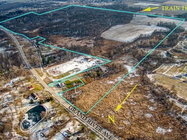 000 Grand River Avenue , Handy Twp, MI 48836