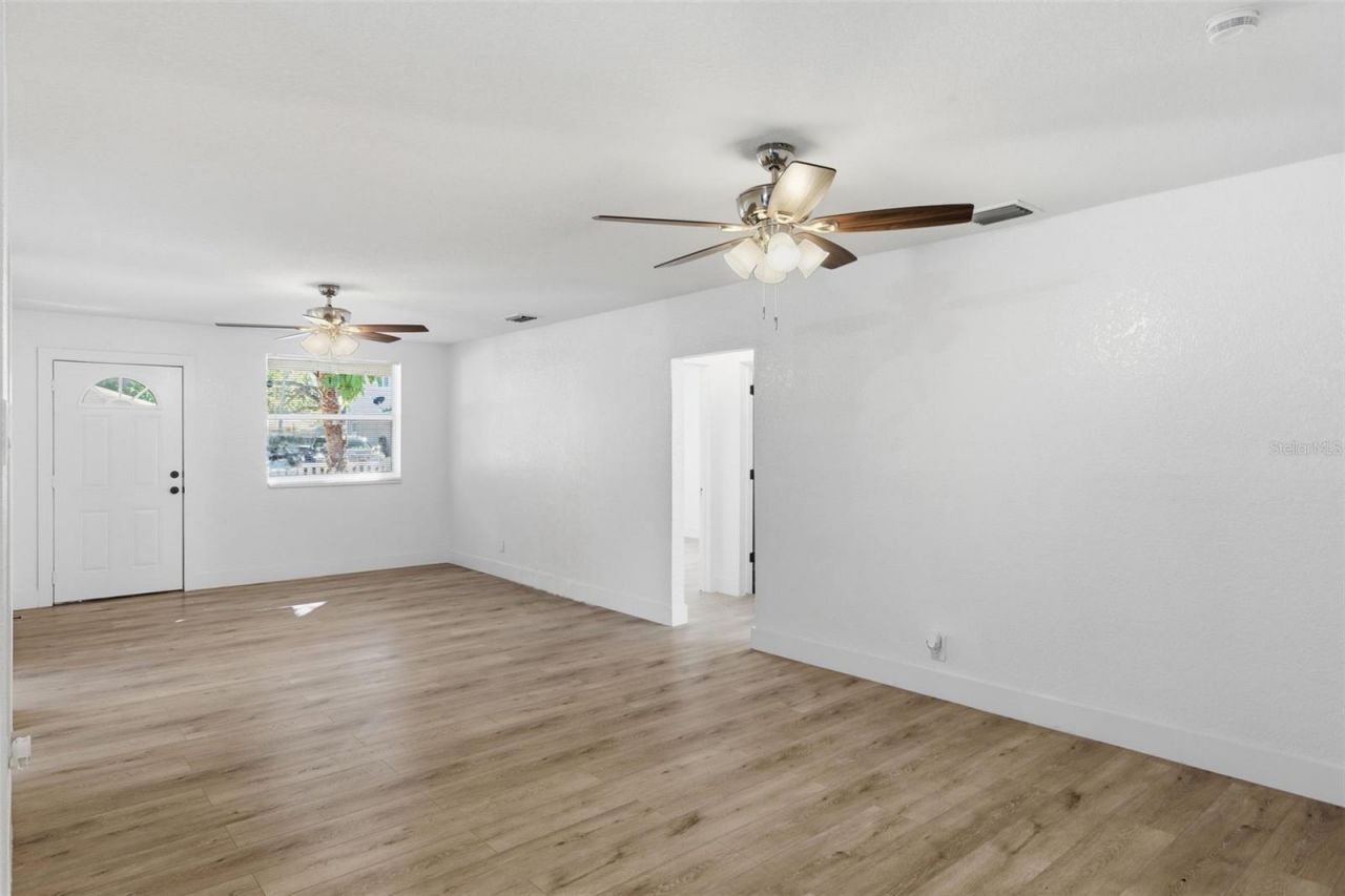 525 27th Avenue S, Saint Petersburg, FL 33705 Photo