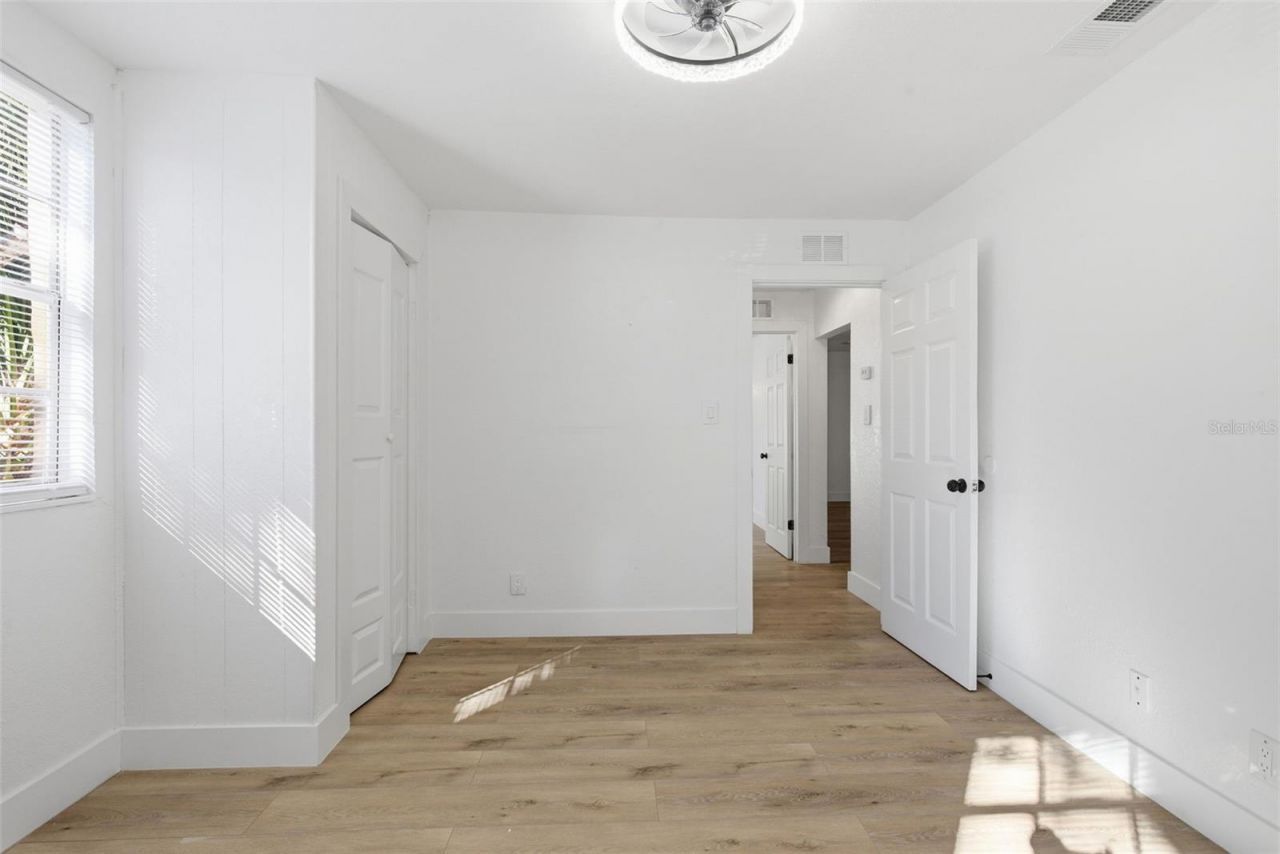 525 27th Avenue S, Saint Petersburg, FL 33705 Photo