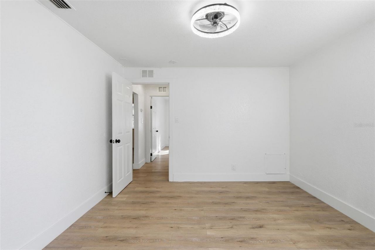 525 27th Avenue S, Saint Petersburg, FL 33705 Photo