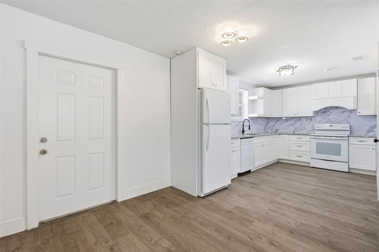 525 27th Avenue S, Saint Petersburg, FL 33705 Photo