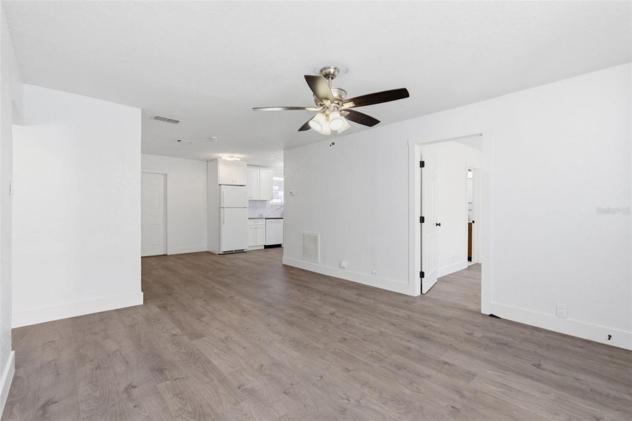 525 27th Avenue S, Saint Petersburg, FL 33705 Photo