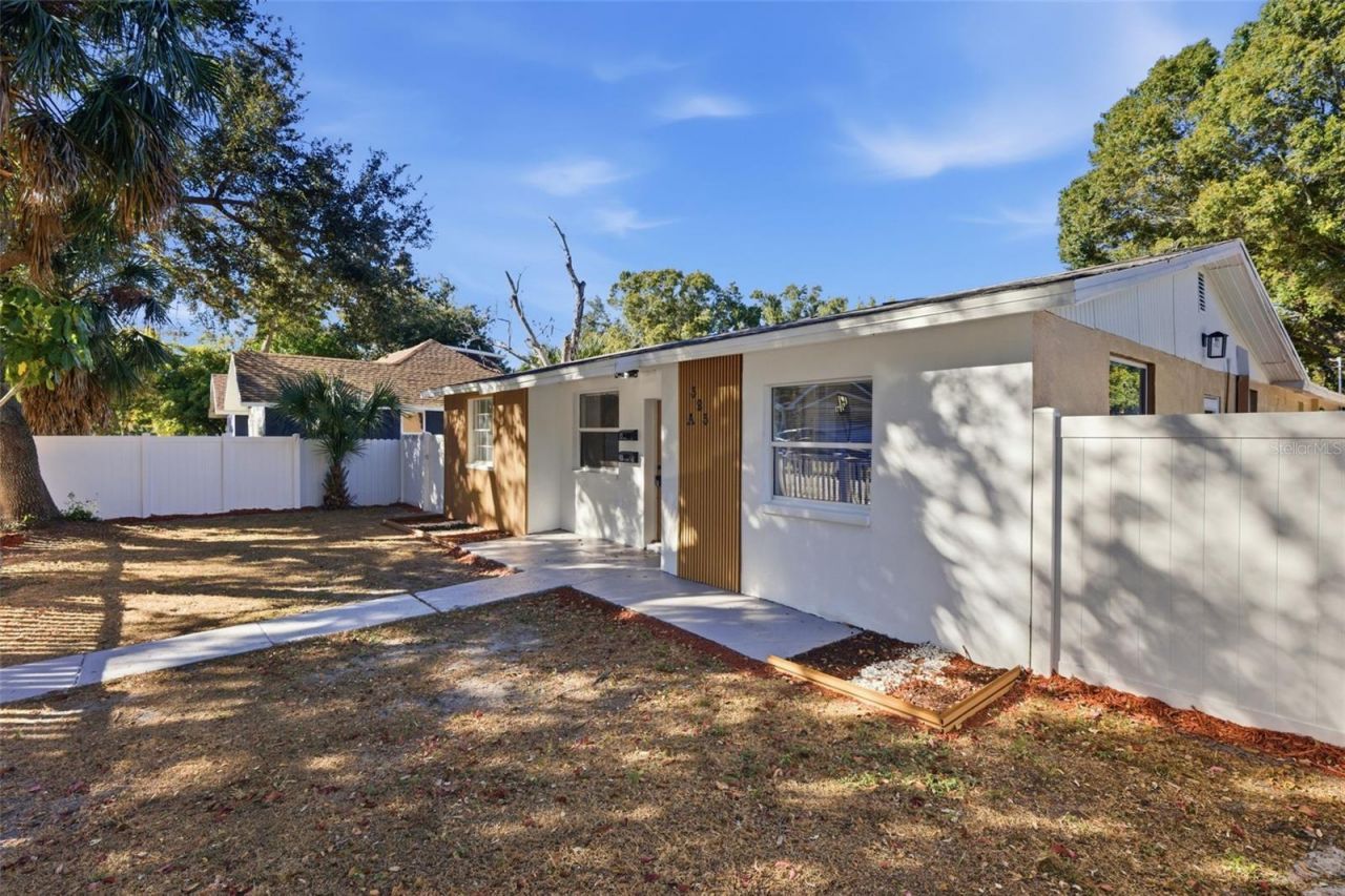 525 27th Avenue S, Saint Petersburg, FL 33705 Photo