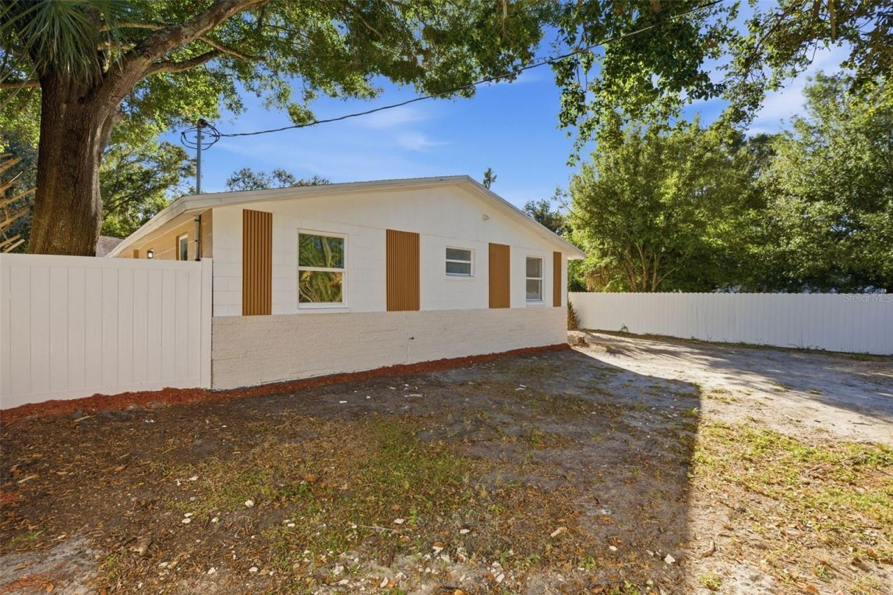 525 27th Avenue S, Saint Petersburg, FL 33705 Photo